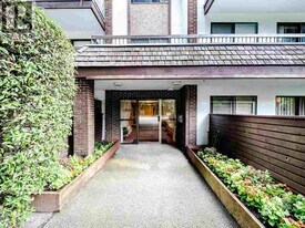 4345 Grange St in Burnaby, BC - Building Photo