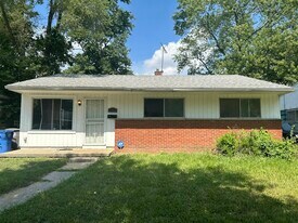 1599 Magnolia Dr in Inkster, MI - Building Photo
