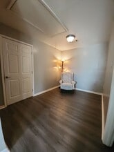 1902 Grant St in Nederland, TX - Foto de edificio - Building Photo