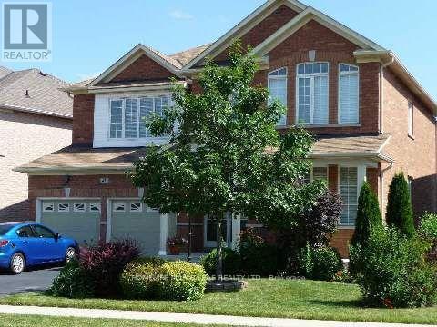 45 Stoneylake Ave in Brampton, ON - Building Photo