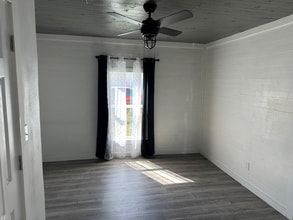 924 S Kaufman St in Mount Vernon, TX - Building Photo - Building Photo