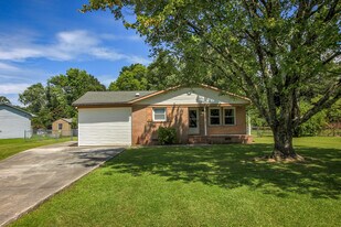 105 Sandy Ln in Havelock, NC - Building Photo