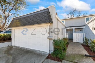 1123 Glengarry Dr in Walnut Creek, CA - Building Photo - Building Photo