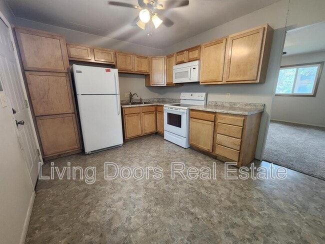 1311 N 56th St in Lincoln, NE - Building Photo - Building Photo