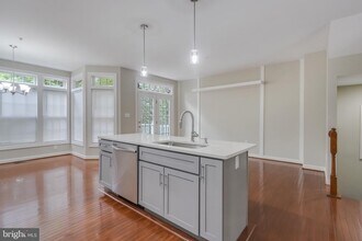 18001 Foxworth Ct in Germantown, MD - Building Photo - Building Photo