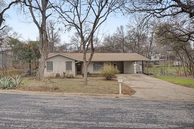 property at 1705 Elmhurst Dr