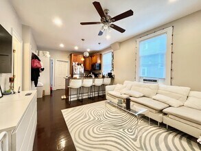 719 Parker St, Unit 3 in Boston, MA - Building Photo - Building Photo