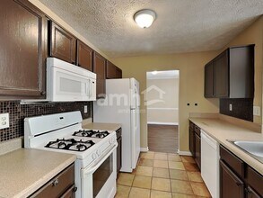 3817 Majestic Ln SW in Marietta, GA - Building Photo - Building Photo