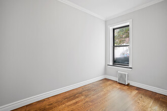 346 E 18th St in New York, NY - Building Photo - Building Photo