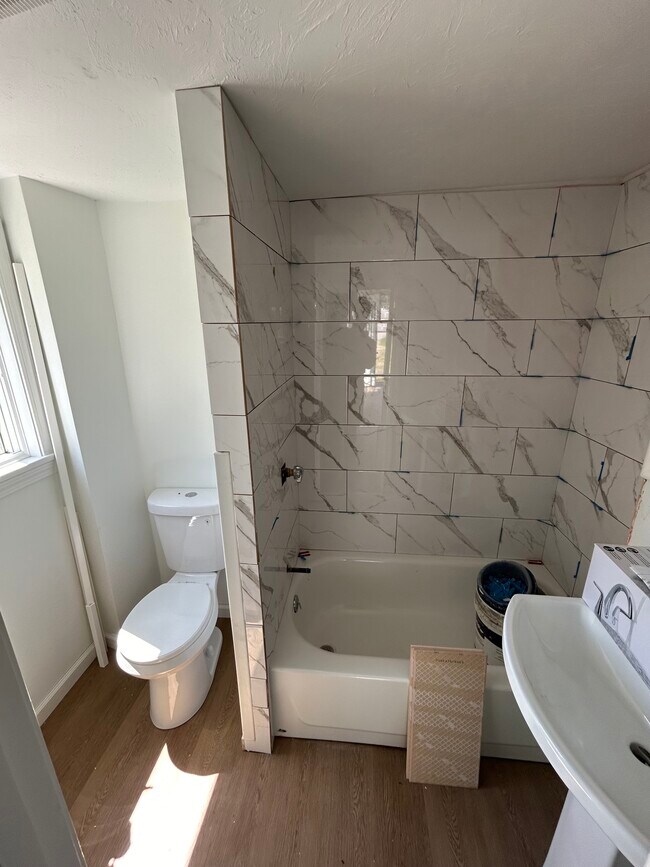 8 Central Ave Rentals in Wareham, MA