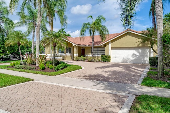 360 NW 107th Ave in Plantation, FL - Building Photo - Building Photo