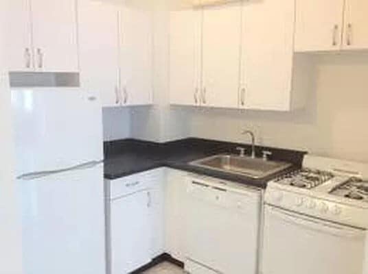 414 E 58th St in New York, NY - Building Photo - Building Photo