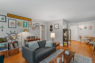 822 Green St in Durham, NC - Building Photo - Building Photo