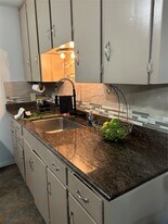 3025 Chimira Ln in Houston, TX - Building Photo