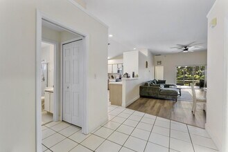 107 Meadowlands Dr in West Palm Beach, FL - Building Photo - Building Photo