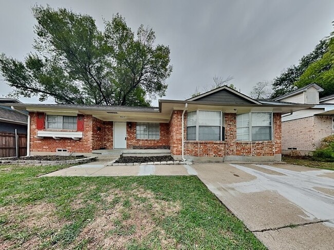 property at 4617 Ashwood Dr