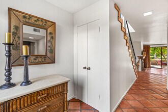 215 Calle Bravo in Palm Springs, CA - Building Photo - Building Photo