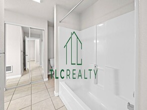 1000 Ostrander Ln in Cottage Grove, OR - Building Photo - Building Photo