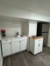 7012 Warfield Rd in Gaithersburg, MD - Building Photo - Building Photo