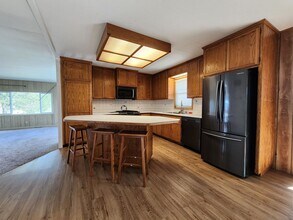 7750 Petaluma Hill Rd in Penngrove, CA - Building Photo - Building Photo