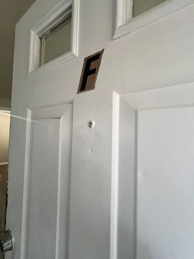 property at 2908 Lawnridge Ct