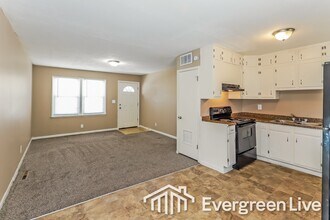 5201 Palmer Dr in Kansas City, MO - Building Photo - Building Photo