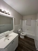 2820 Ocean Valley Rd in College Park, GA - Building Photo - Building Photo