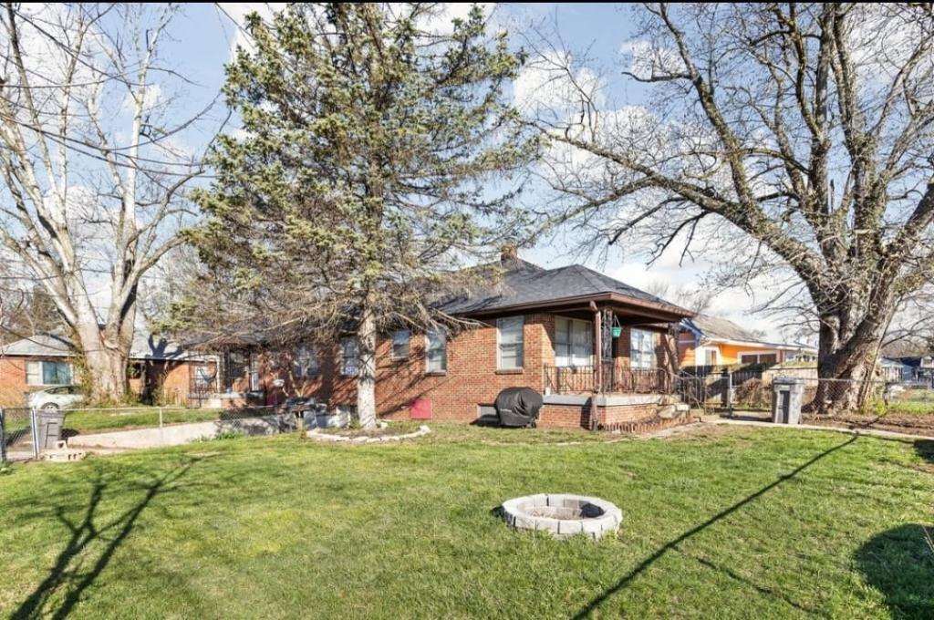 1604 N Riley Ave in Indianapolis, IN - Building Photo