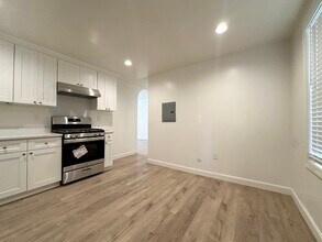 72 Easton St in Boston, MA - Building Photo - Building Photo