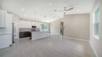 6227 Tropicaire Blvd in North Port, FL - Building Photo - Building Photo