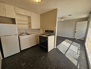 607 Hoover St in Norman, OK - Building Photo - Building Photo