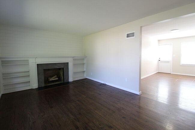 5529 Barkley St in Mission, KS - Building Photo - Building Photo