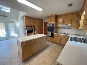 972 Bridgegate Dr NE in Marietta, GA - Building Photo - Building Photo