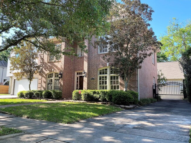 property at 3024 Rice Boulevard