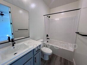 2405 N Fontana St in Visalia, CA - Building Photo - Building Photo