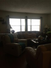 1401 SW 135th Terrace-Unit -209H in Pembroke Pines, FL - Foto de edificio - Building Photo
