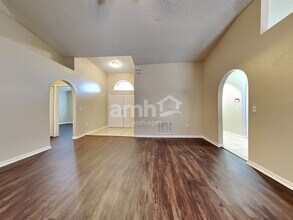 70 Reeding Ridge Dr W in Jacksonville, FL - Building Photo - Building Photo