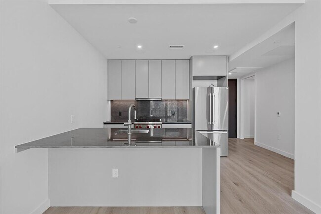property at 610 Davis St