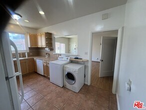 606 N Sycamore Ave in Los Angeles, CA - Building Photo - Building Photo