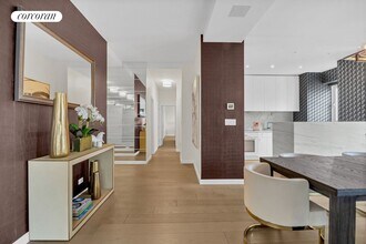200 E 62nd St in New York, NY - Building Photo - Building Photo