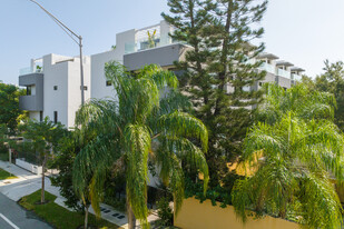 Pelican Grove in Miami, FL - Building Photo