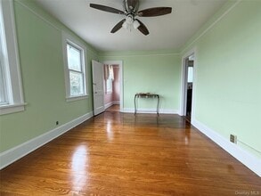 46 Dunston Ave in Yonkers, NY - Building Photo - Building Photo