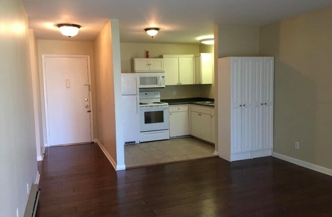 613 Hillsboro Rd in Franklin, TN - Building Photo - Building Photo