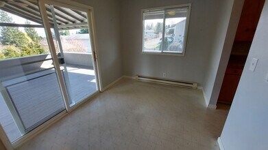 9518 N Davies Rd in Lake Stevens, WA - Building Photo - Building Photo
