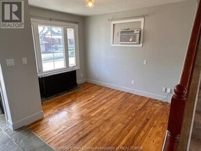 1227 Curry Ave in Windsor, ON - Building Photo - Building Photo
