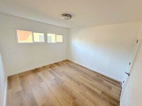 14410 Magnolia Blvd in Los Angeles, CA - Building Photo - Building Photo