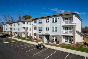 Sunrise Ridge in Knoxville, TN - Building Photo