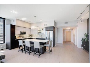 740 Portland Ave in Minneapolis, MN - Building Photo - Building Photo