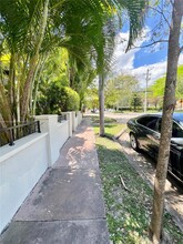 252 Majorca Ave in Coral Gables, FL - Building Photo - Building Photo