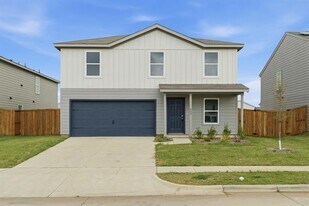 805 Bluffview Dr in Cleburne, TX - Building Photo